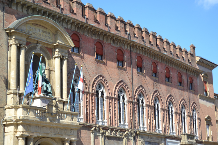 Piazza Maggiore Bologna